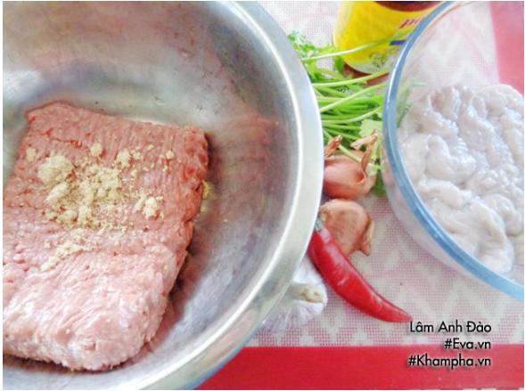 MÓN NGON NGÀY TẾT: Cách làm xúc xích ngon tại nhà của người Thái Sơn La