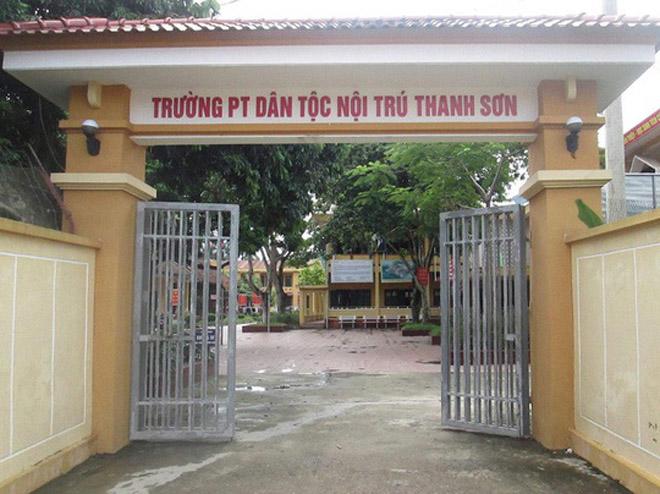 dieu tra thong tin hieu truong thcs lam dung tinh duc hang chuc hoc sinh - 1
