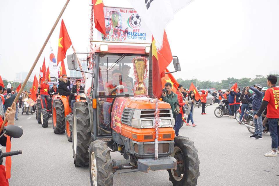 truc tiep: sat gio bong lan, moi nga duong dan den svd my dinh tac nghen - 3