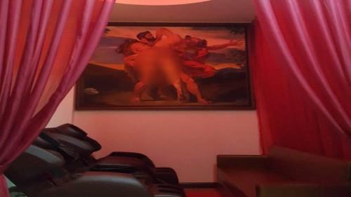 bi mat ben trong "dong tien" cho gioi dong tinh nam thac loan o sai gon - 1