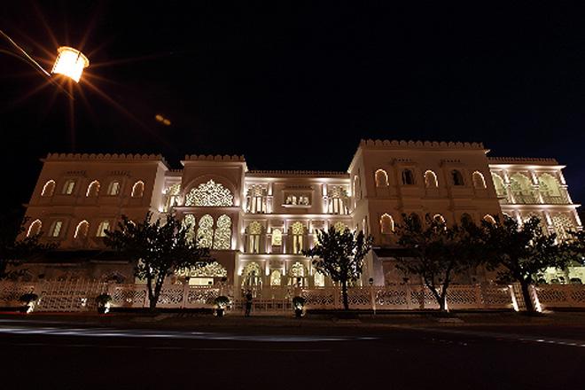 danh tinh bat ngo cua nu giam doc 24 tuoi so huu 2 lau dai noi tieng cua khai silk - 1