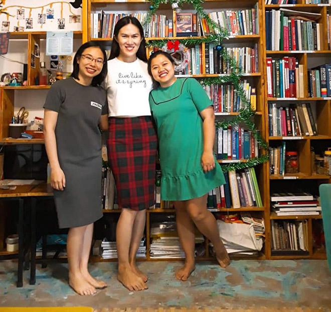 tung bi me danh de...chua benh be de, it ai biet cau chuyen phia sau co gai dac biet nay - 6