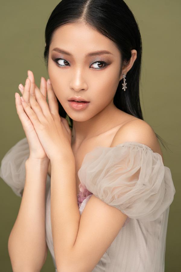 long lon mat xanh moi do lam gi, chi the nay du giup ban xinh ngat ngay tiec cuoi nam - 5