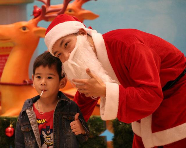 ha noi: hang van nguoi den thanh duong dem giang sinh, khu vuc nha tho lon tac nghen kinh hoang - 1