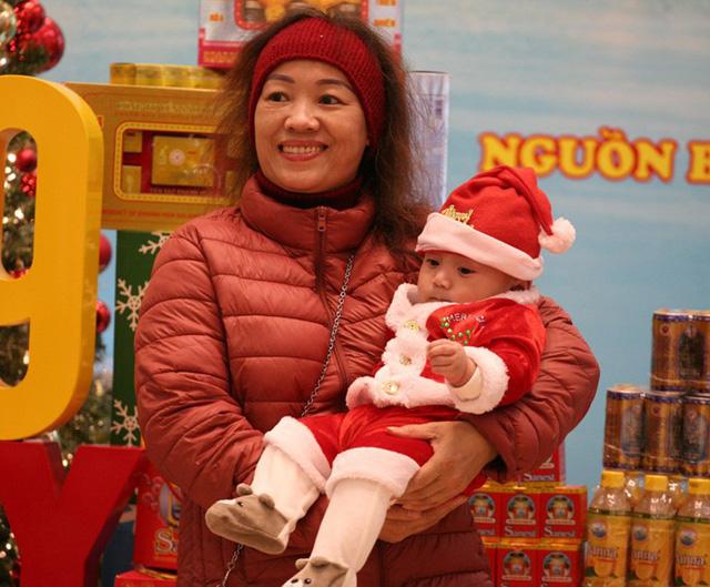 ha noi: hang van nguoi den thanh duong dem giang sinh, khu vuc nha tho lon tac nghen kinh hoang - 2