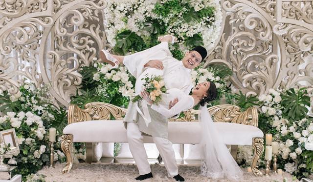 nhin thay phu dau do vo chon, chu re giat minh thon thot khi nhan ra nguoi yeu cu - 2