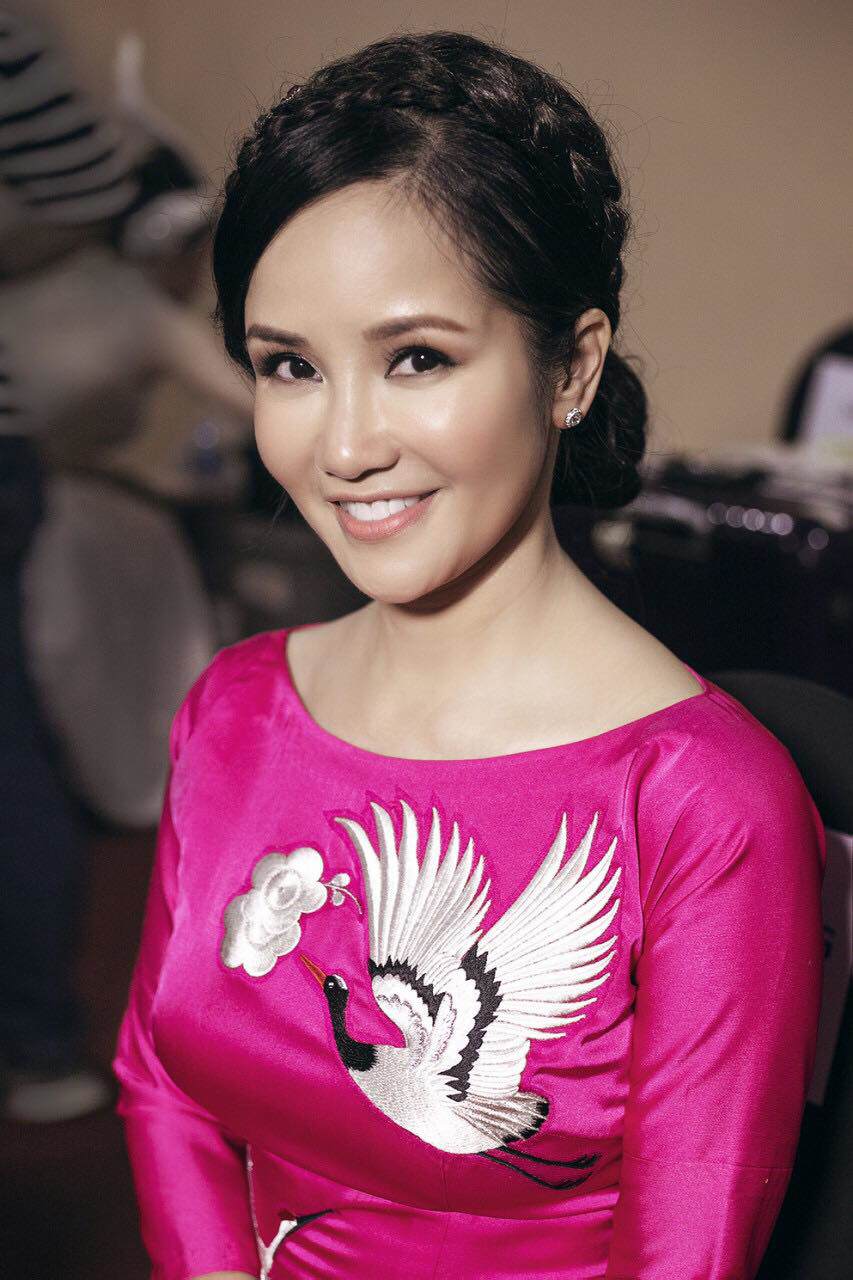 co that day la diva hong nhung, chuyen gi da xay ra voi nhan sac nguoi dep nay vay? - 12