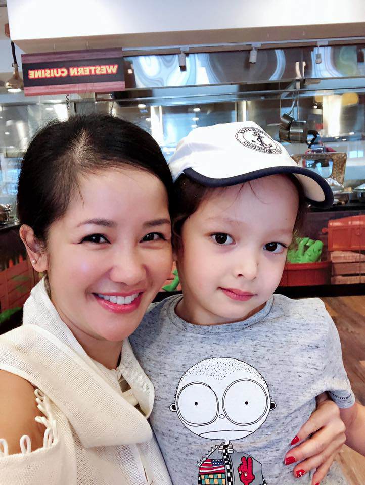 co that day la diva hong nhung, chuyen gi da xay ra voi nhan sac nguoi dep nay vay? - 14