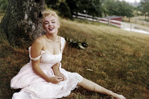 Lấy chồng 3 lần nhưng nhan sắc vẫn bất bại, đây chính là bí mật của Marilyn Monroe