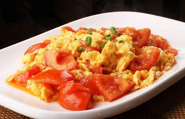 Trứng chưng cà chua cho trứng hay cà chua trước, hàng triệu người ngã ngửa  vì mình nấu sai cách