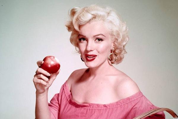 Lấy chồng 3 lần nhưng nhan sắc vẫn bất bại, đây chính là bí mật của Marilyn Monroe