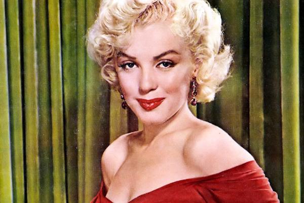 Lấy chồng 3 lần nhưng nhan sắc vẫn bất bại, đây chính là bí mật của Marilyn Monroe