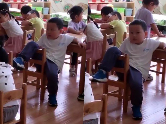 Cô giáo gửi ảnh con ngày đầu đi học có hành động lạ, mẹ xem xong không nói nên lời
