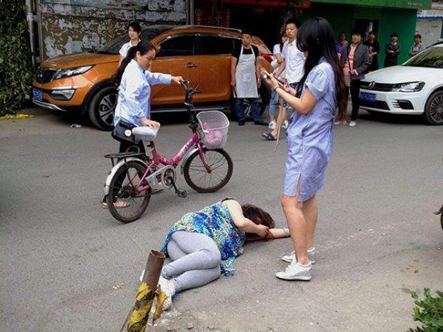 Bị ngã khi mang thai, mẹ bầu làm hành động này, thai nhi được giữ an toàn
