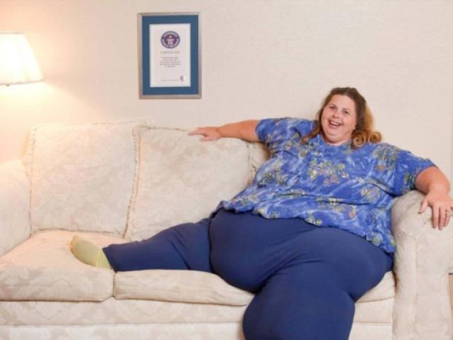Người phụ nữ nặng nhất thế giới giảm cân bằng cách yêu 7 lần/ngày giờ ra sao?