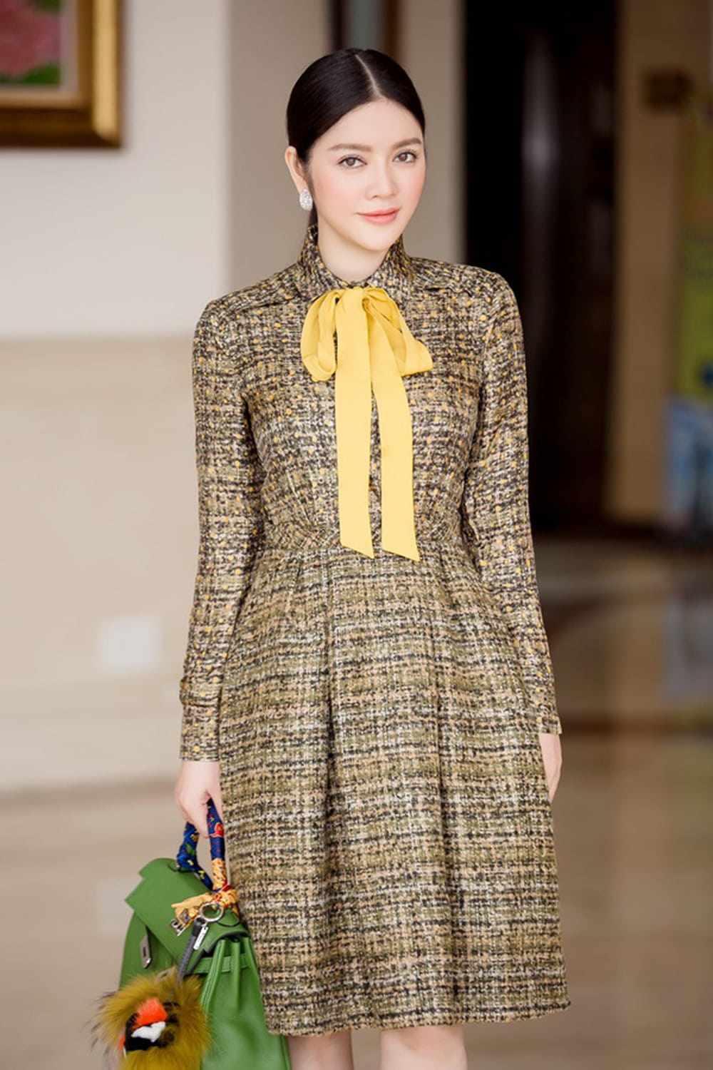 Đón Tết với váy áo chất liệu vải tweed sang trọng lịch thiệp