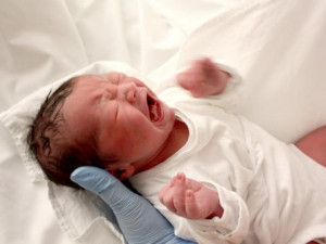 Trẻ sơ sinh 1 tháng tuổi bị ho: Nguyên nhân và cách chăm sóc hiệu quả