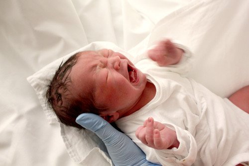 Trẻ sơ sinh 1 tháng tuổi bị ho: Nguyên nhân và cách chăm sóc hiệu quả - 1