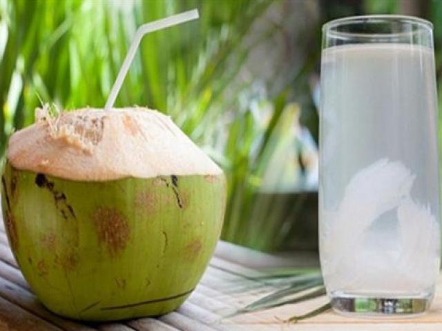 10 tác dụng của uống nước dừa tươi với sức khỏe