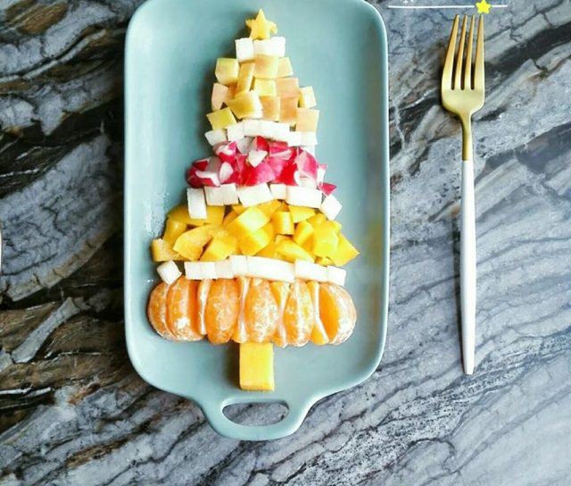 me kheo tay trang tri bua an phong cach noel cho con thich me, chong khen no mui - 9