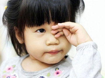 Mỡ động vật có ảnh hưởng đến đau mắt của trẻ không?