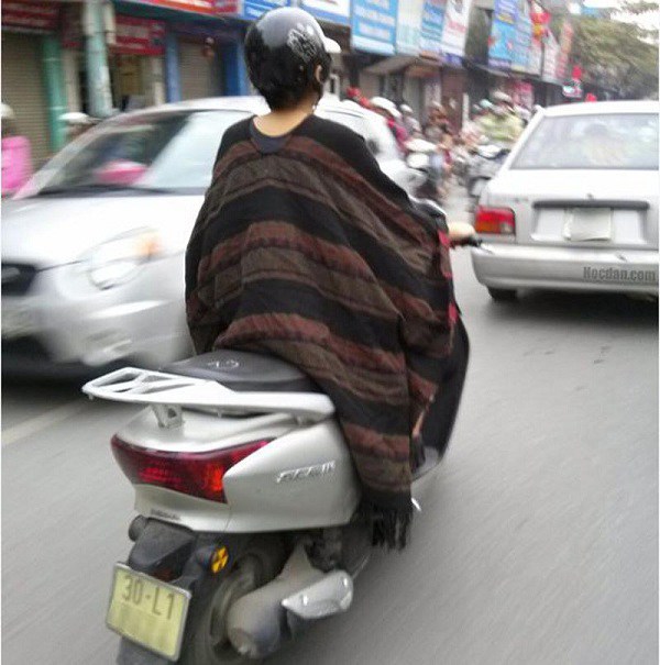 Muốn mặc ấm ngày se lạnh cũng đừng diện đồ to sụ giấu dáng, nàng thể nào cũng nhận điểm trừ - 1
