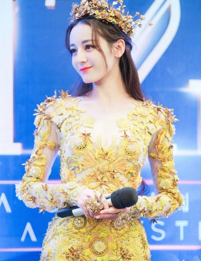 Tai tiếng để đời của mỹ nữ Tân Cương: Từ amp;#34;Thủy hậuamp;#34; Kim Ưng tới ngôi sao amp;#34;ao làngamp;#34; - 5