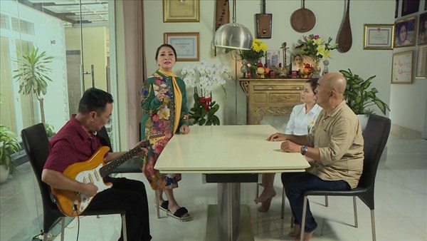 NSND Bạch Tuyết hưởng tuổi già trong biệt phủ riêng, cho phủ vàng lên tượng - 10