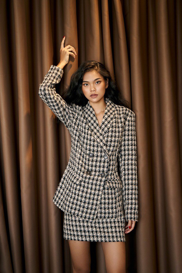 Ngày lạnh không biết mặc gì, học ngay sao Việt cách “lên đồ” nguyên cây vải tweed là chuẩn đẹp - 16