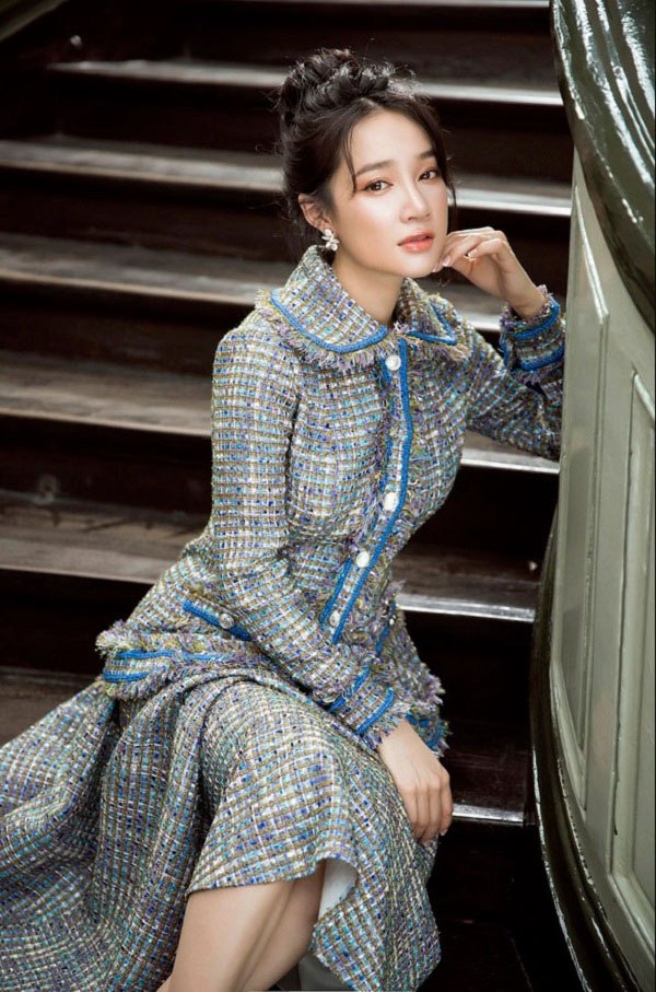 Ngày lạnh không biết mặc gì, học ngay sao Việt cách “lên đồ” nguyên cây vải tweed là chuẩn đẹp - 8