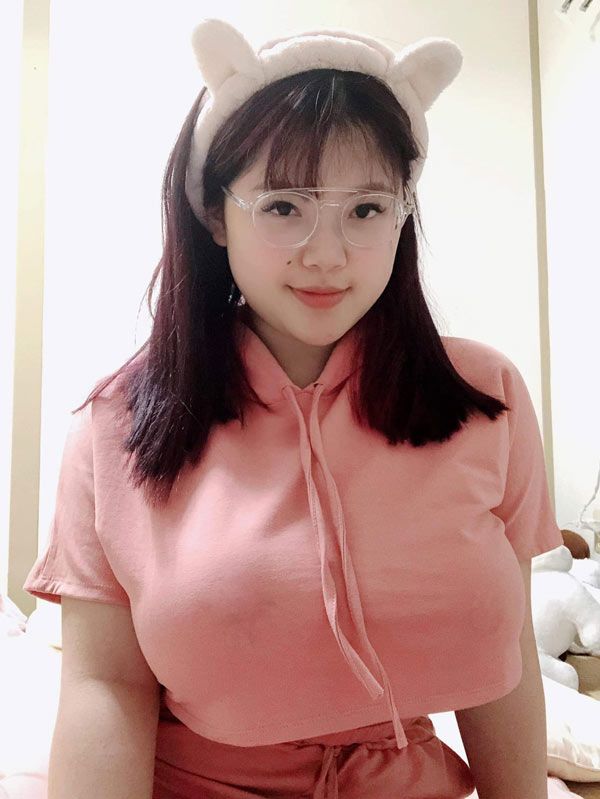 Ngực To đến 110cm Hot Girl Hải Dương Tự Tin Khoe Mặc Nội Y Size Xl 6559