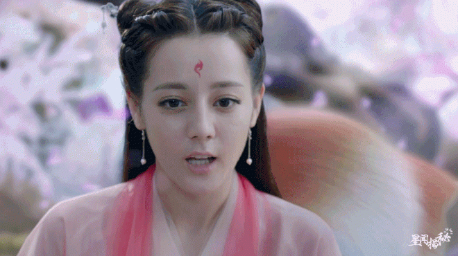 Tai tiếng để đời của mỹ nữ Tân Cương: Từ amp;#34;Thủy hậuamp;#34; Kim Ưng tới ngôi sao amp;#34;ao làngamp;#34; - 1