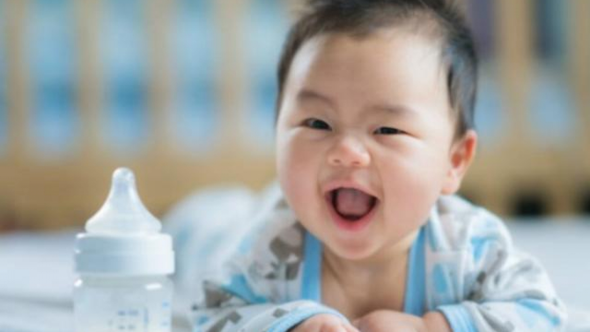 Bảng Lượng Sữa Cho Trẻ Sơ Sinh Theo Ngày, Tháng, Cân Nặng Và Công Thức Tính