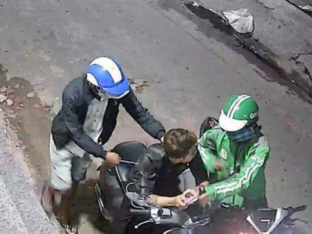 Tình tiết ly kỳ trong vụ bắt giữ hai kẻ cướp xe Vespa gây lo sợ ở quận Bình Tân
