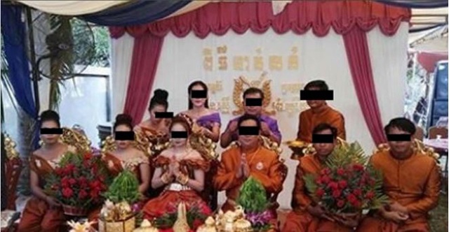 seorang pria Kamboja terkejut ketika mengetahui bahwa ayahnya menikah lagi dengan pacarnya.