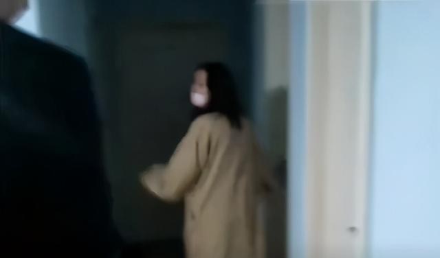 Xiaoyun memergoki suaminya berselingkuh di lantai 24 