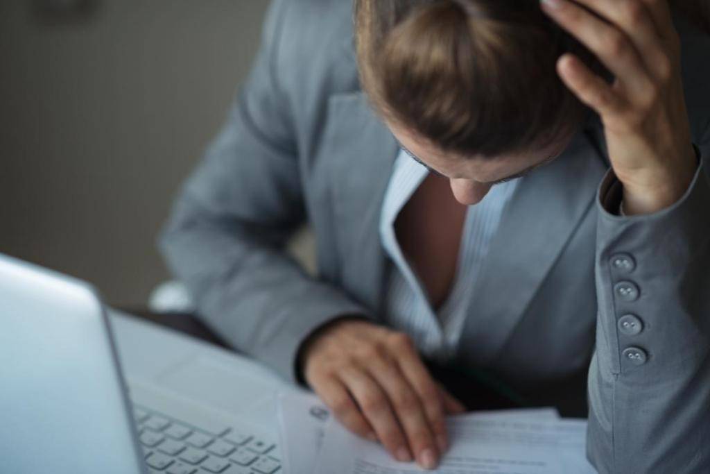 Khi tuyến giáp bị viêm hay ung thư, cơ thể sẽ xuất hiện 5 biểu hiện này, đừng chủ quan - 4