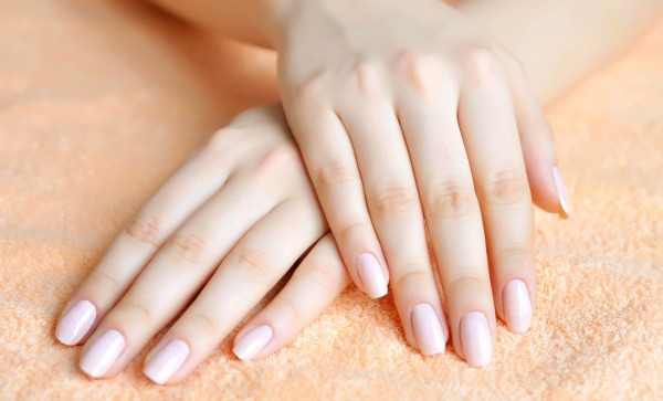 Đón Noel, dàn mỹ nhân Việt làm nail xinh lung linh: người ưa tối giản, người vẽ màu mè - 10