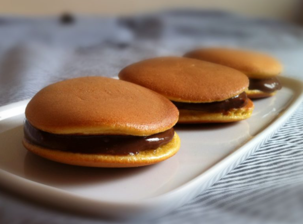 Cách làm bánh rán Doremon (Dorayaki) ngon đơn giản tại nhà - 15