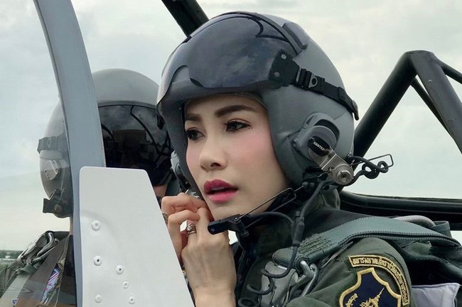 Phá vỡ mọi khuôn khổ, 3 người đẹp hoàng gia mê tóc tém: khí chất ngút ngàn, trẻ trung bất bại  - 4