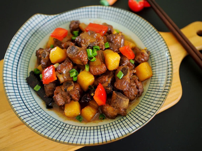 Sườn kho không đã ngon, thêm thứ này vào cả nhà ăn xong đòi mai nấu tiếp - 8