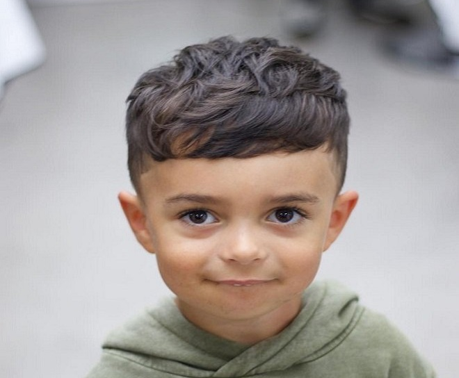 Các kiểu tóc cho bé trai 4 tuổi đẹp chất lừ theo xu hướng mới - 11