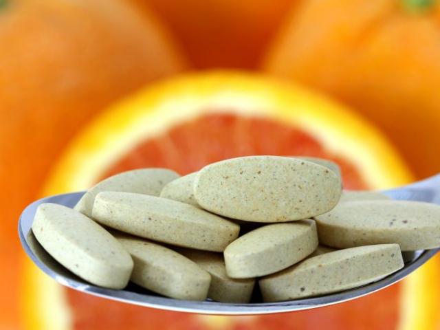 11 loại vitamin mua chỉ phí tiền, ăn các thực phẩm còn tốt và rẻ hơn nhiều