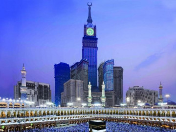 Makkah Clock Royal Tower: Đỉnh cao chọc trời của tháp đồng hồ cao nhất Thế giới