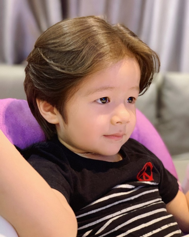 8 kiểu tóc bé trai Hàn Quốc đẹp, hợp mốt và phong cách nhất - 9