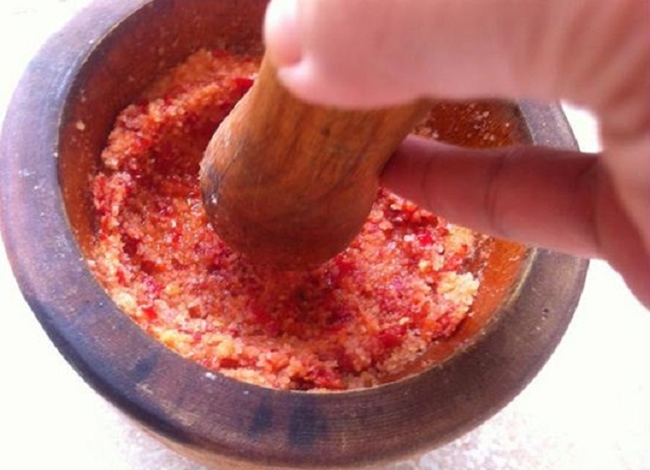 Mực nướng sa tế, muối ớt ngon với cách làm đơn giản - 9