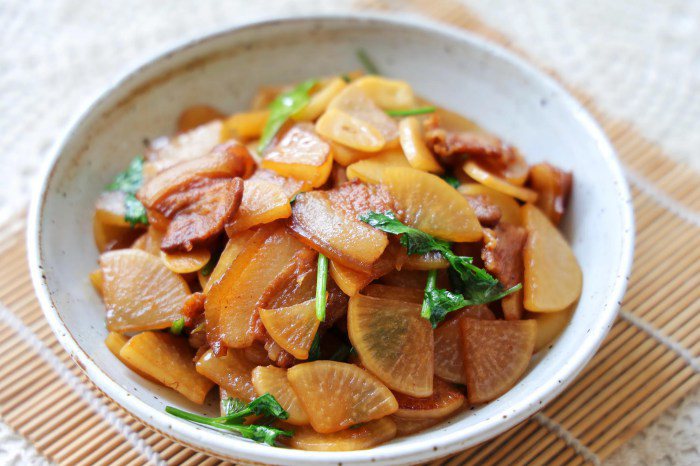 Cứ chê củ cải nhạt nhẽo, vợ đem xào thế này chẳng ai từ chối được - 10