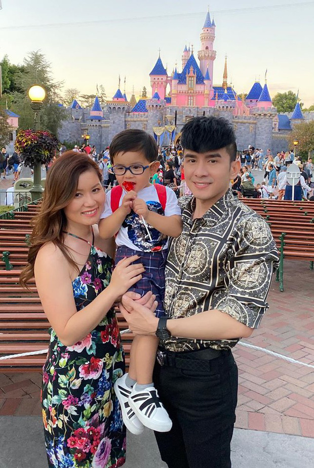 The rich Vietnamese baby was held by the most beautiful beauty in the Philippines in 2017, now his parents are divorced - 15