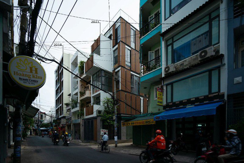 Ngôi nhà 2 mặt tiền ở Sài Gòn khiến ai cũng phải ngoái nhìn - 1