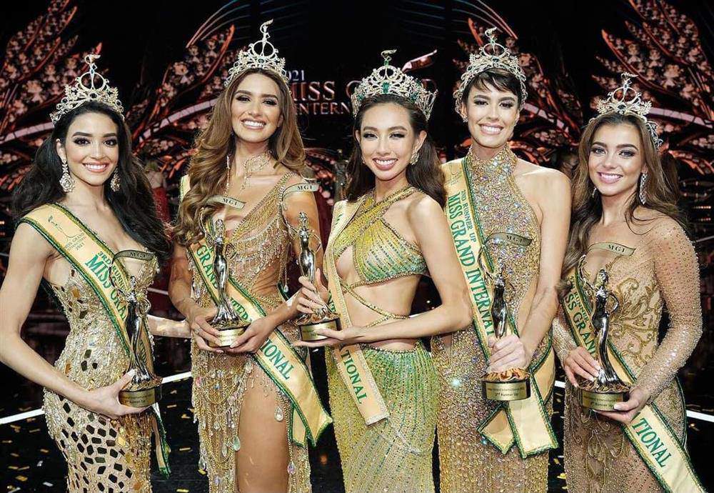 Lần đầu tiên trong lịch sử Miss Grand Thái Lan trượt top, là do quá ốm hay do chọn nhầm trang phục?  - đầu tiên
